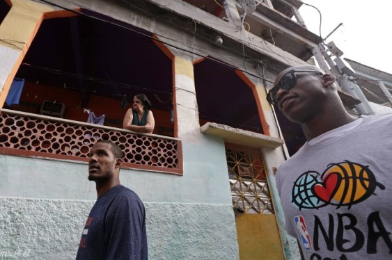 曼聯(lián)聯(lián)賽客場8場不勝，上次遭遇更長客場不勝追溯到1989年