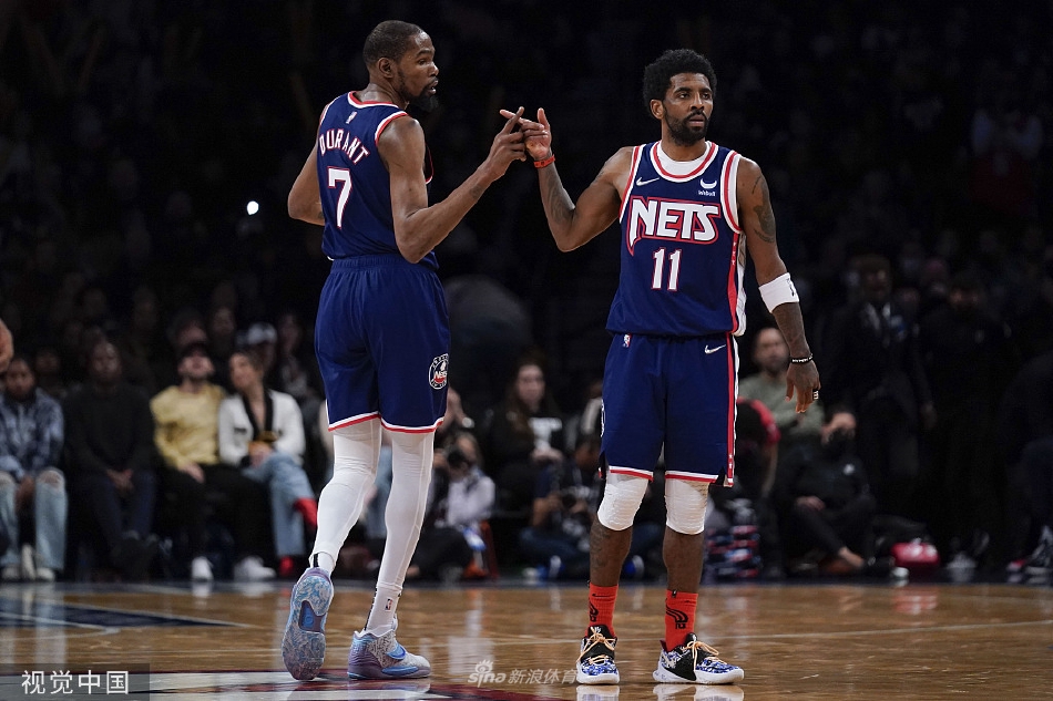 明日方舟維娜一個生不逢時的異格干員）如下：今天維娜上線了，up在試玩后發(fā)現(xiàn)這個干員，雖然排面拉滿指ss的時候有她專屬概念pv，目前，沒有任何普通ss活動有這個待遇。）但是依舊掩蓋不了這個干員的設(shè)計缺陷
