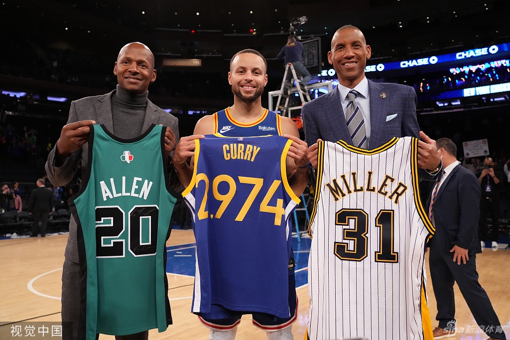 ??伊卡爾迪罵旺達(dá)出軌的前隊(duì)友為“黑猩猩”，被指責(zé)種族歧視事了拂塵去                                                                202