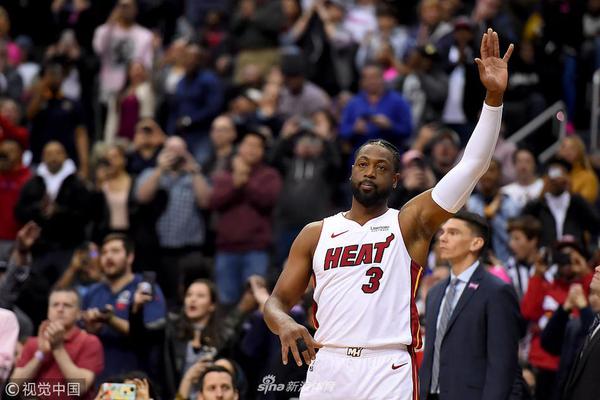 換車理由有了??庫尼亞20萬鎊大G擋風玻璃出現(xiàn)裂縫，他周薪18萬Tide                                                                2
