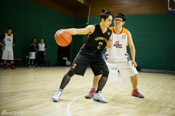 郵報：老特拉福德將舉辦慈善晚宴，為名宿協(xié)會和基金會籌款