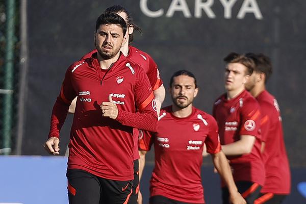 郵報：流浪者沒和杰拉德接觸 海港主帥穆斯卡特是主要候選