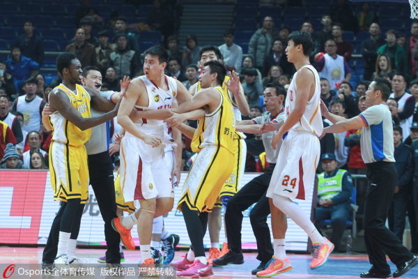 滬媒：只要有隊員在訓(xùn)練中沒有達到要求，伊萬就會立即叫停