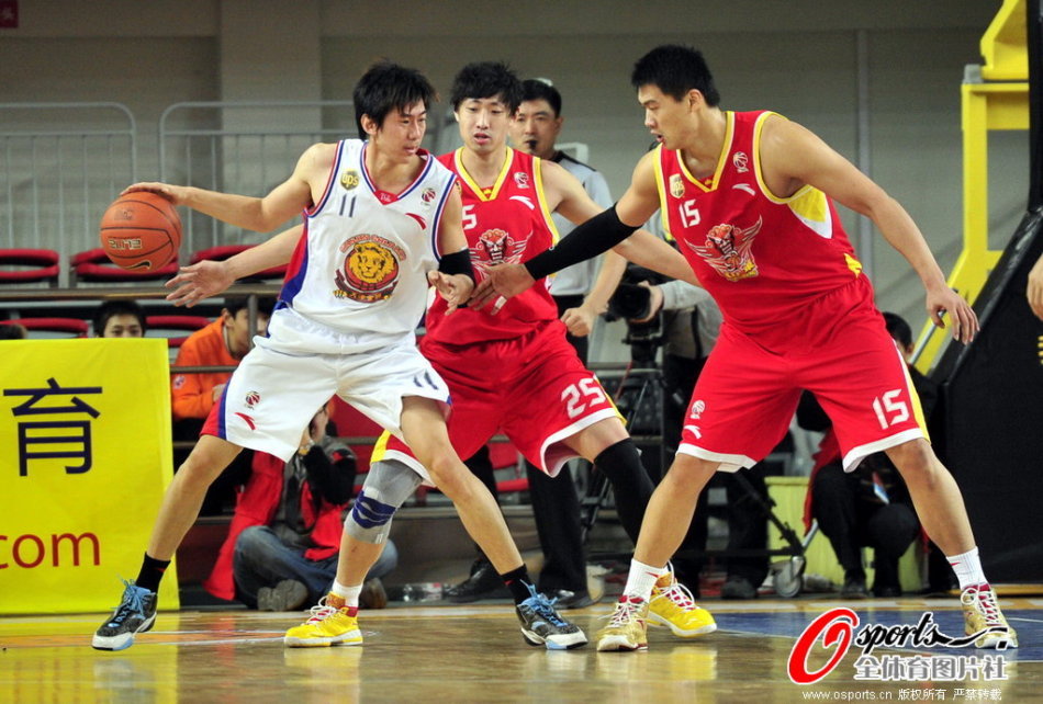 全民皆兵！雷霆目前9人出戰(zhàn)全部有得分進(jìn)賬，暫領(lǐng)先騎士4分