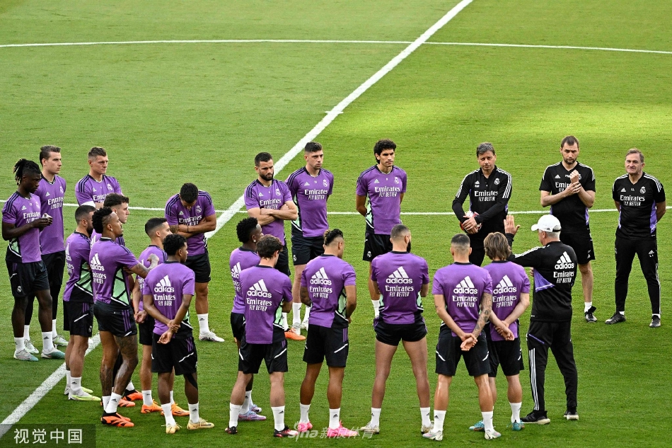 巴斯托尼：我們已經(jīng)習(xí)慣外界的批評 我們需要去引導(dǎo)隊內(nèi)的年輕人