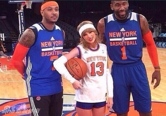 曼晚：盡管輸給了布倫特福德，但曼聯(lián)第二天照常進(jìn)行了開放日活動(dòng)