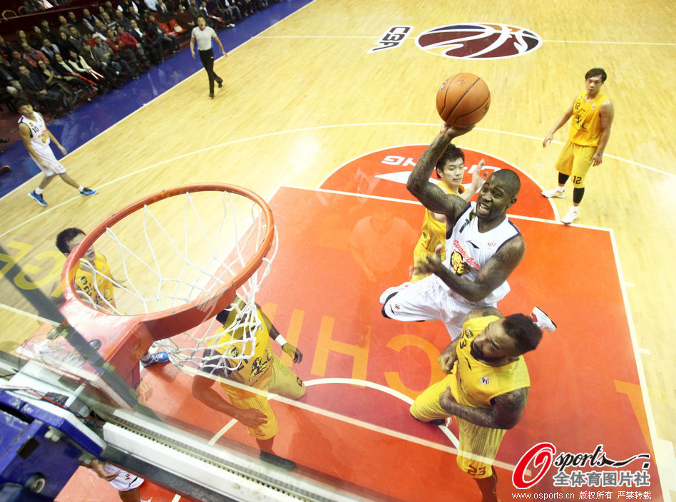 發(fā)展聯(lián)盟場均10+5！公牛與蓋耶簽下訓練營合同 目前名單已有20人