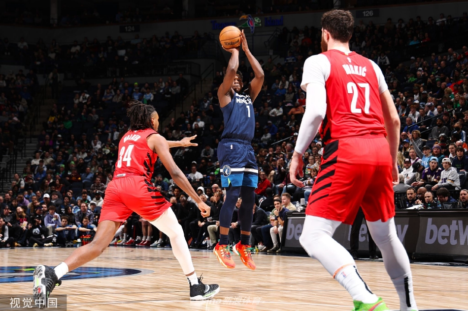 羅馬諾：道格拉斯