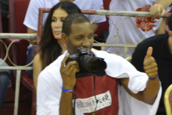 [流言板]爆發(fā)！米切爾接球三分再中，首節(jié)7中6、三分3中3砍下17分