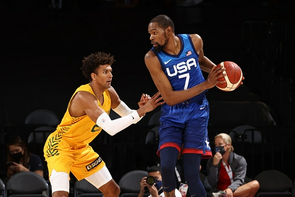 36歲阿爾巴+37歲布斯克茨退役，“U40四人組”還剩38歲蘇牙和梅西一圖流                                                              
