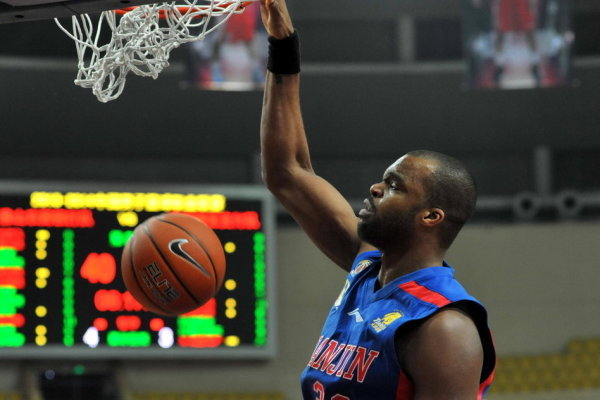 TA：阿隆索告知恩德里克很難有穩(wěn)定出場時間，但他仍決定留隊