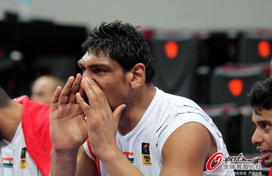 開賽一個月了！曼聯(lián)本賽季只贏了1場伯恩利，5場3負還輸給英乙隊