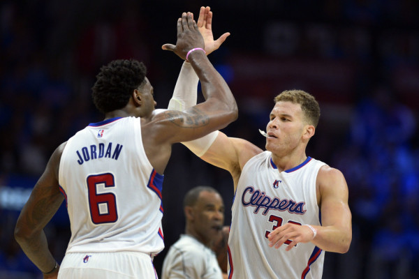 帕斯托雷：現(xiàn)在球員十八九歲就年薪千萬，能保持對足球的熱愛嗎？