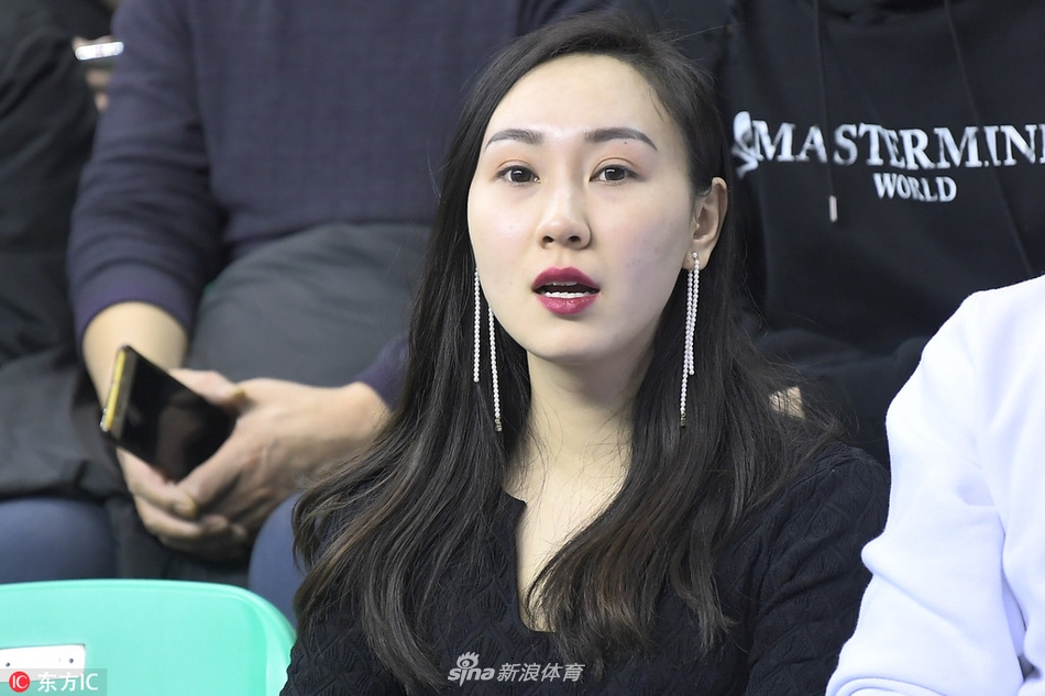 羅馬諾：熱刺與埃澤有口頭協(xié)議 不敵阿森納開價(jià)略高+浮動(dòng)更易達(dá)成