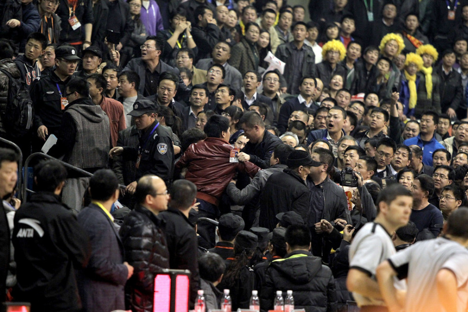 安東尼在兩支球隊得分均過萬 歷史僅四人達成