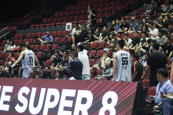 馬卡：哈蘭德團(tuán)隊(duì)研究了一個(gè)方案，若有感興趣的報(bào)價(jià)仍可離開曼城