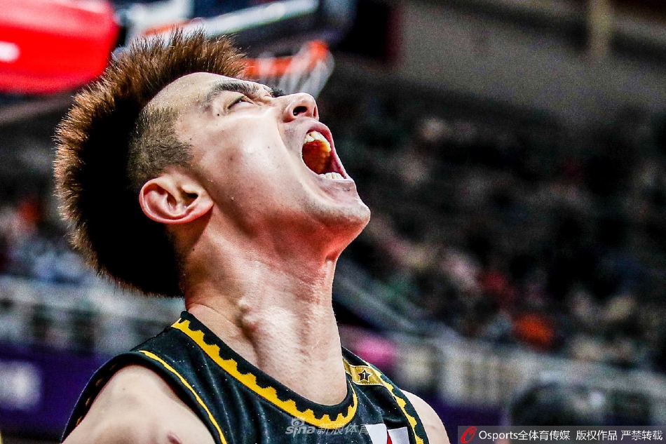 霍伊倫：丁丁助攻我歐冠雙響完全不在我2025年的預(yù)期清單里