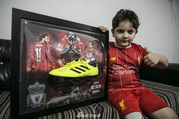 [流言板]爆發(fā)！米切爾接球三分再中，首節(jié)7中6、三分3中3砍下17分