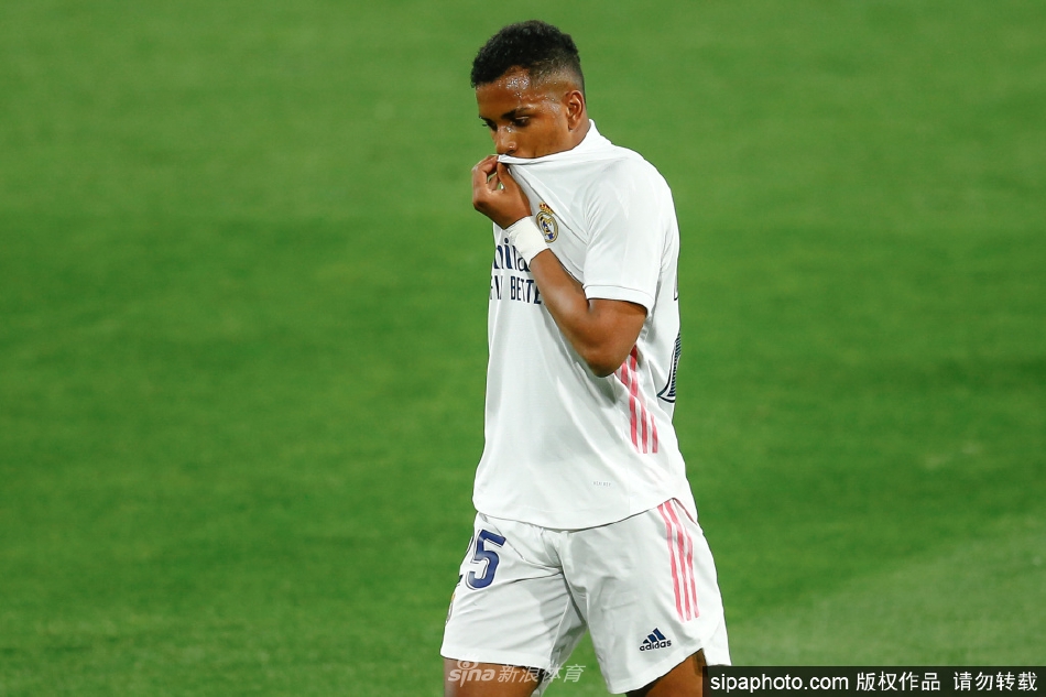 馬斯切拉諾：布斯克茨是歷史最佳中場之一 梅西讓點展現團隊精神