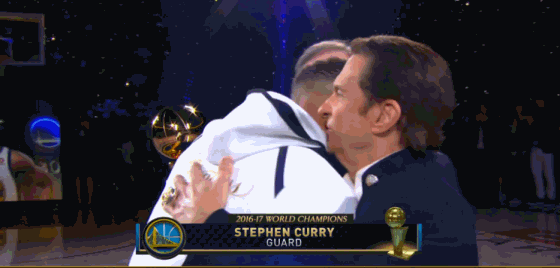 楊毅：楊瀚森新賽季有機會場均20+分鐘 開拓者對他真的很重視