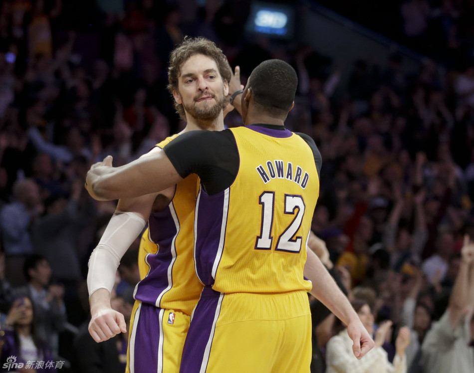 默森：格拉斯納也喜歡踢三中衛(wèi)，這個體系不適合曼聯(lián)