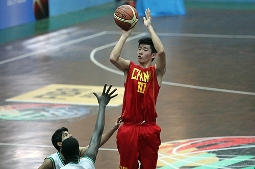 在充滿創(chuàng)意與歡樂的《蔬菜人》世界里，選擇一個適合自己的角色對于新人玩家來說至關(guān)重要。這不僅關(guān)系到游戲體驗的順暢與否，更直接影響著玩家能否快速融入這個獨特的游戲環(huán)境，享受其中的樂趣。首先，讓我們來了解一
