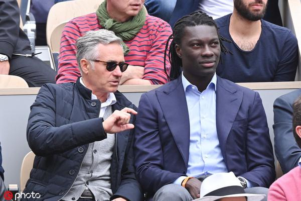 芬奇：我現(xiàn)在非常擔心球隊的防守 防守端的表現(xiàn)極其不穩(wěn)定