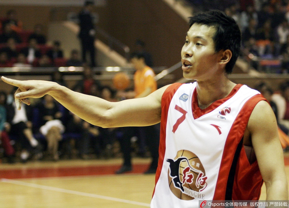 勒沃庫森發(fā)布對陣馬競海報：弗林蓬、帕拉西奧斯、塔普索巴出鏡