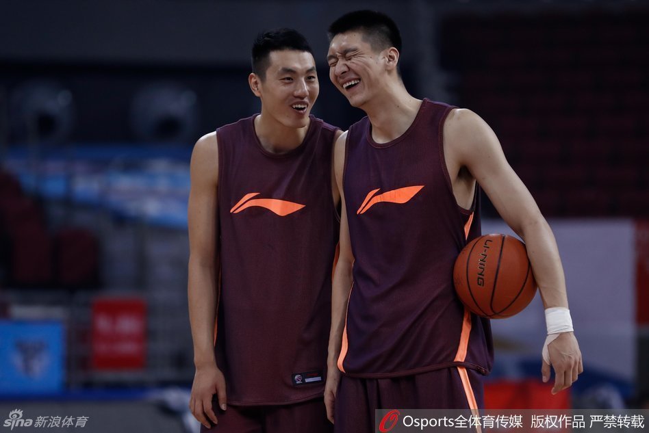 官方：王大雷當選2024賽季中超最佳守門員
