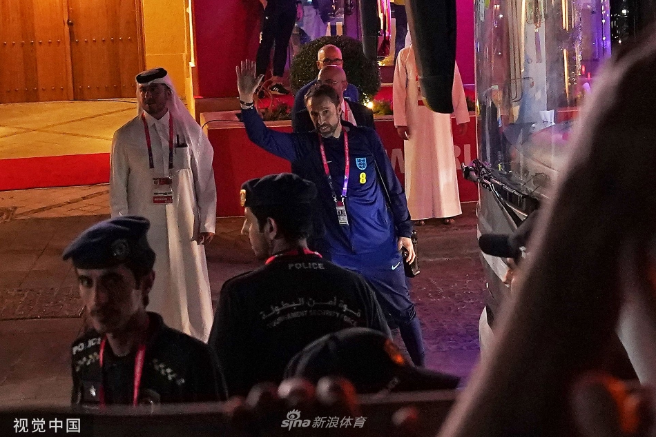 拉姆：球迷喜歡將諾伊爾與他巔峰時相比，那時他比其他門將強不少
