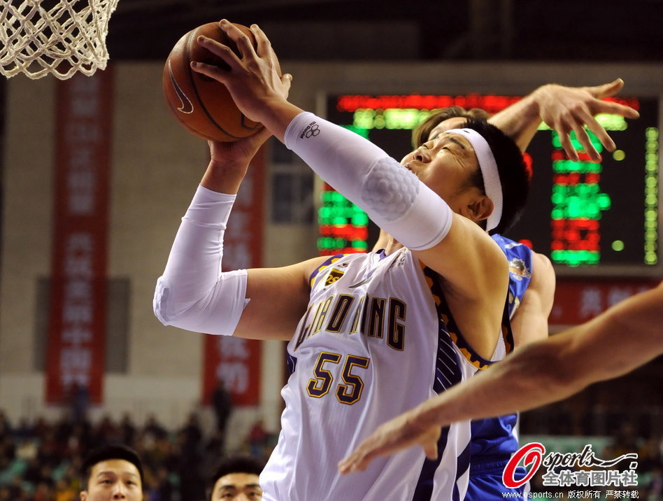 表現(xiàn)亮眼！杰克遜全場砍下24分10籃板1搶斷2封蓋