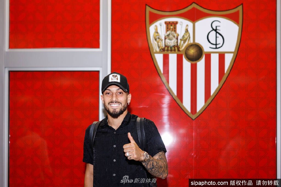 助攻絕殺！萊奧當選意大利超級杯決賽米蘭隊內(nèi)最佳球員