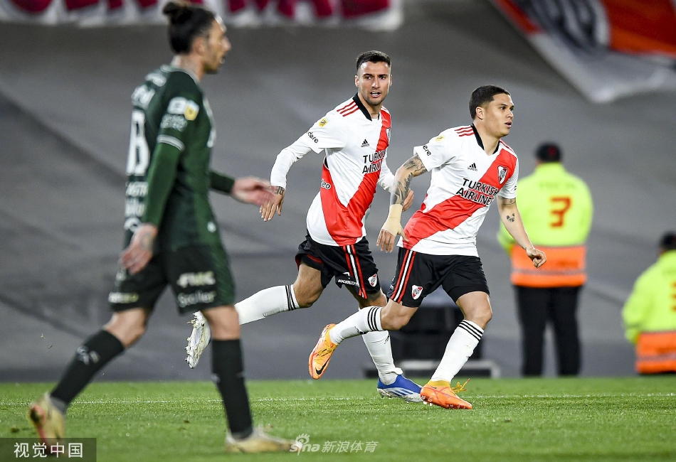 馬卡：皇馬密切關(guān)注科納特轉(zhuǎn)會(huì)可能，決定權(quán)仍保留在球員手中