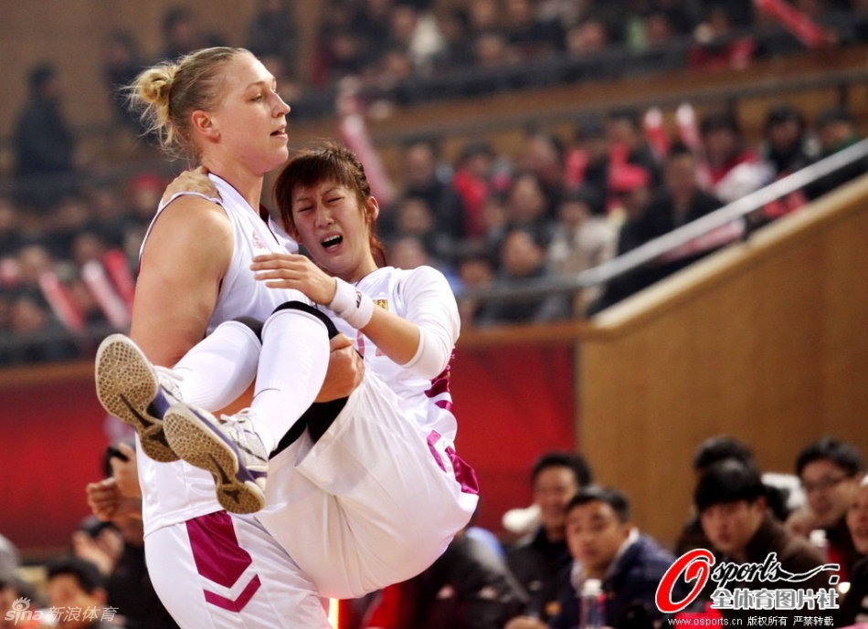 剛提的超跑??弗林蓬上次長(zhǎng)期傷缺為3年前韌帶撕裂，他缺席2個(gè)月