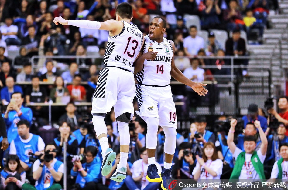 皮爾斯：一旦失去利用價值萊利就會讓你滾，詹韋鯊都是這樣