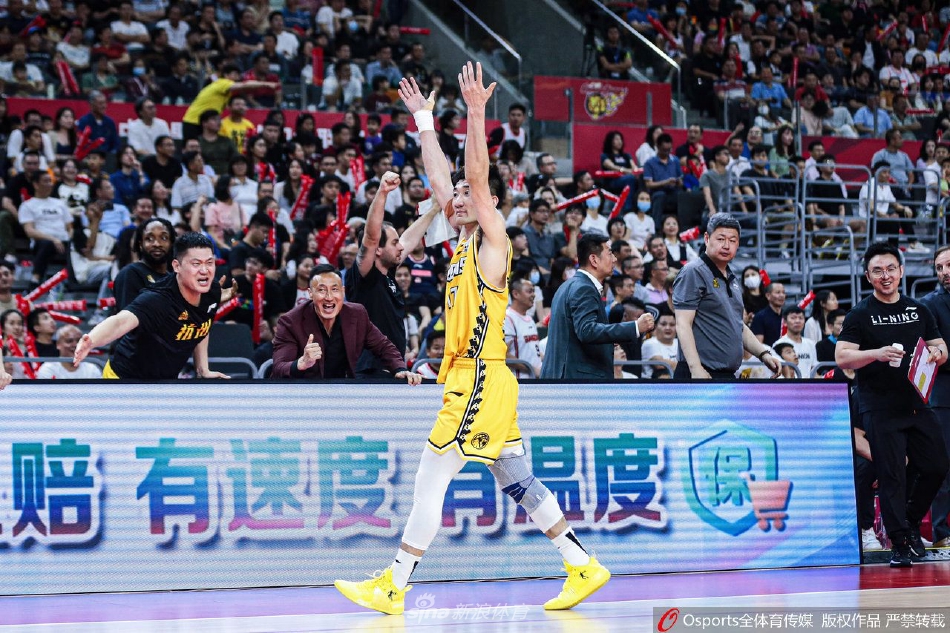 斯洛特：基耶薩落選本輪歐冠名單，是因為他受了點小傷