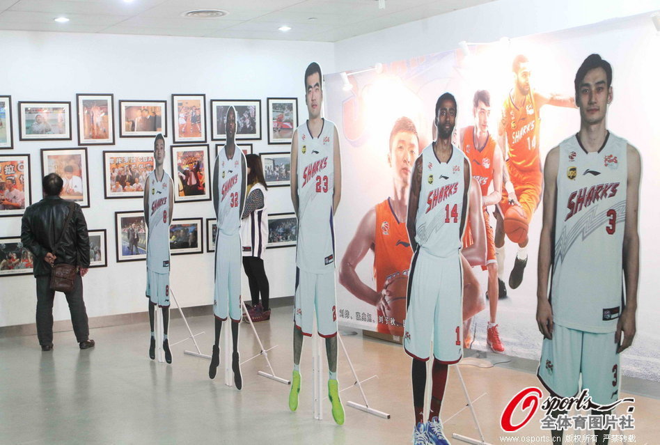 鎖定季后賽，邁阿密國際中場德保羅曬海報紀(jì)念這一時刻