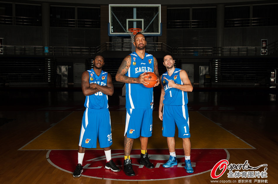 巴黎FC主帥：特拉普能說6種語言且法語說得很好，這有助于他適應