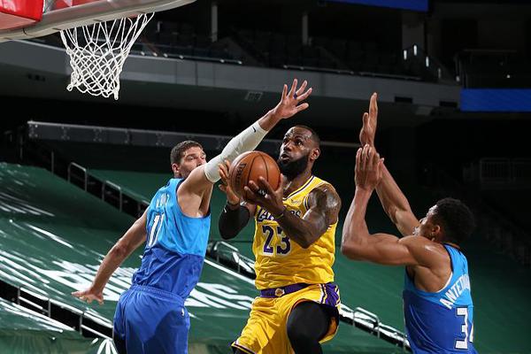 10月15日 NBA季前賽 勇士vs開拓者 全場錄像回放