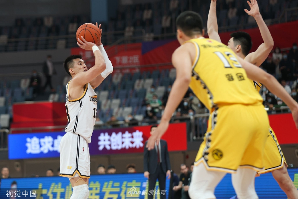 場均46分8.5助！東契奇進攻保證湖人下限 團隊防守決定湖人上限？
