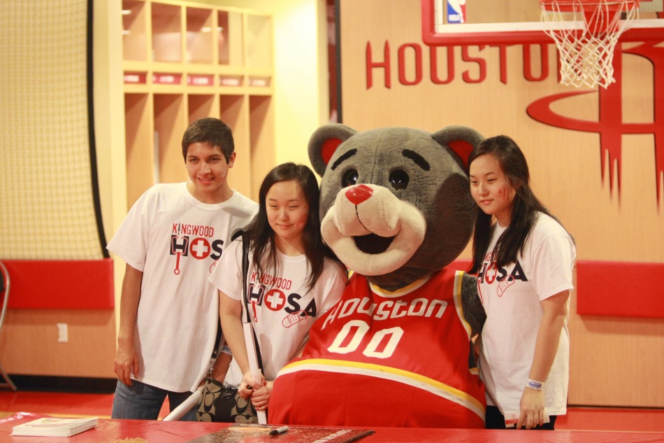 是否想過在猛龍退役球衣？德羅贊：沒有，洛瑞肯定能退