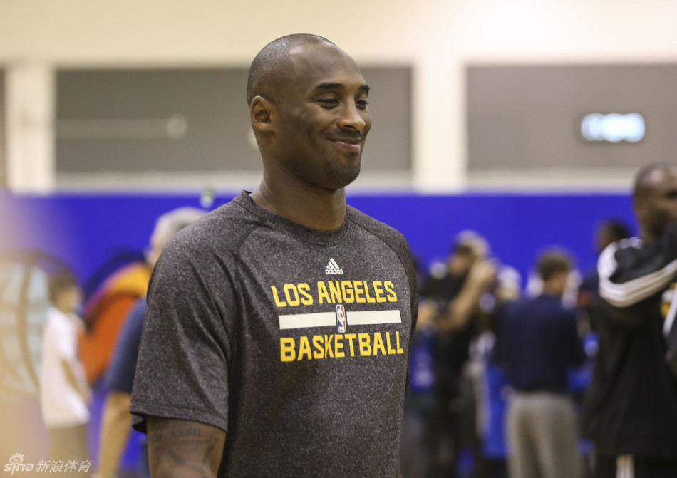 佩蒂特再懟C羅：他最好保持安靜，我甚至不知道有個環(huán)足獎頒獎禮