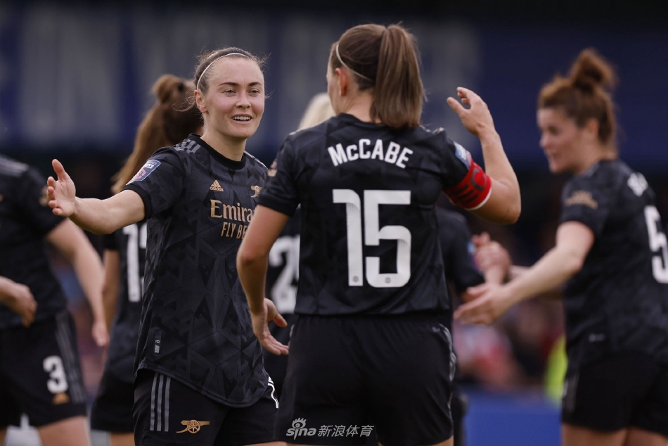 瘦虎！鵜鶘官方發(fā)布錫安最新訓練照 瘦了不止一圈&狀態(tài)很好