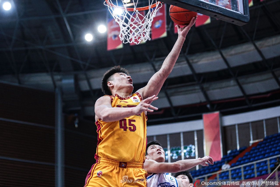 堅持戰(zhàn)術(shù)不變??阿莫林：我不會改變哲學！如果要改變，那就換人