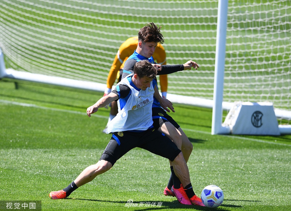 歡樂漢字游戲攻略  球球大作戰(zhàn)游戲攻略