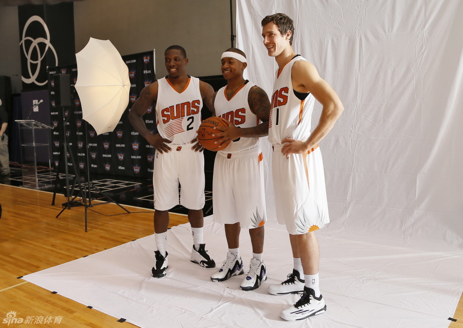 逃離鴨科夫怎么玩