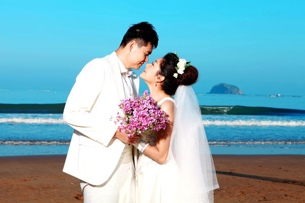 吉馬良斯：當(dāng)今足壇最好中場(chǎng)是貝林厄姆，他身體強(qiáng)壯且能攻善防