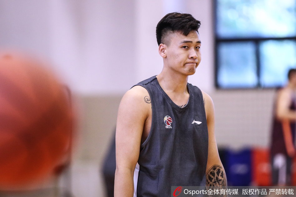 2025年09月14日 21:20:11懂球帝                 英超第4輪，利物浦將客場對陣伯恩利，利物浦有望第三次取得英超賽季開局4連勝。本賽季英超前三輪，利物浦先后擊敗伯恩茅斯、紐
