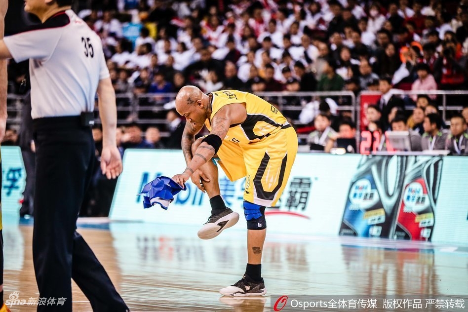 英媒：曼聯(lián)接近簽下17歲邊衛(wèi)迭戈