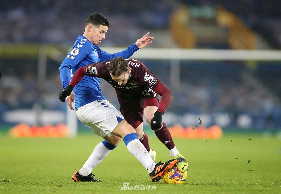 媒體人：賽前就聽說籃網(wǎng)沒計劃讓小曾打 但敢于走出去一定多鼓勵